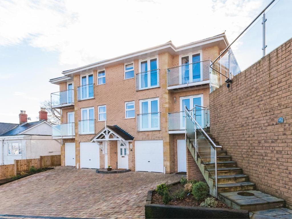 3 Bed in Shanklin IC113, Shanklin