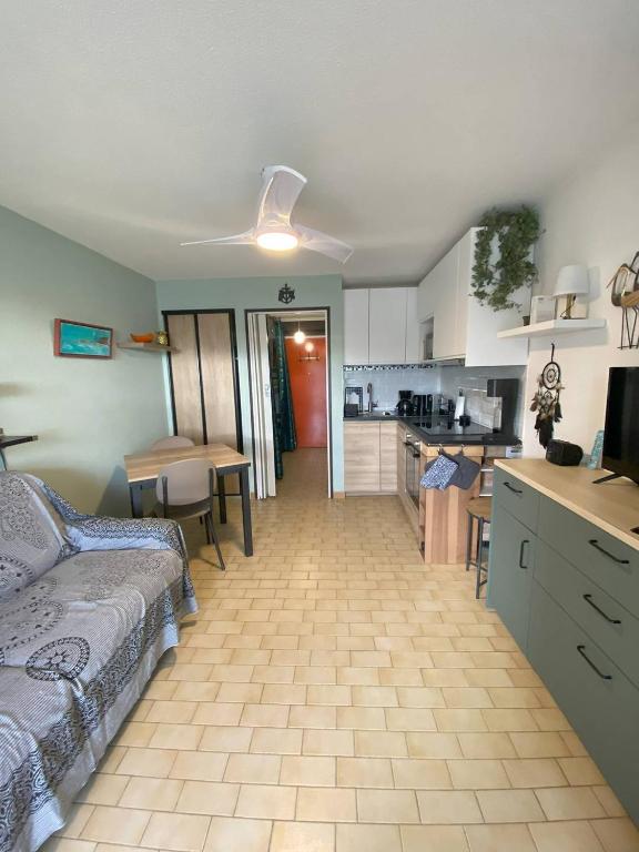 AS24003-Studio cabine à 200m plage-parking privé - 3