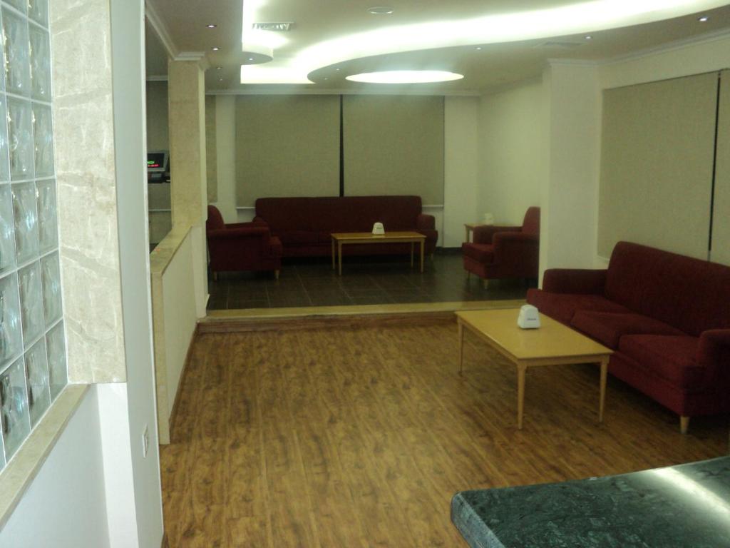 Platinum Hotel photo