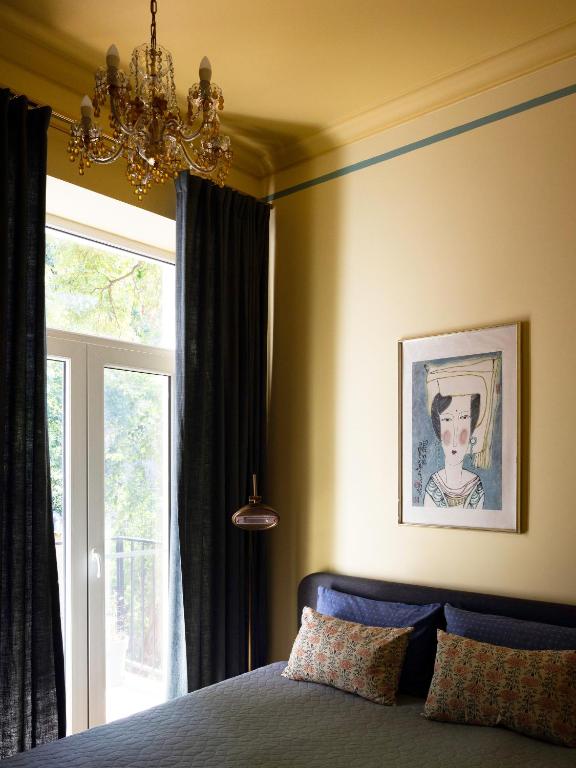 Yellow nest, Tbilisi City