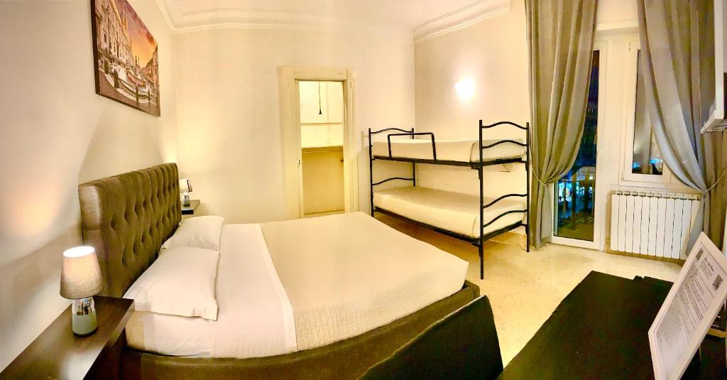 Simon's Guest House Rome - 3