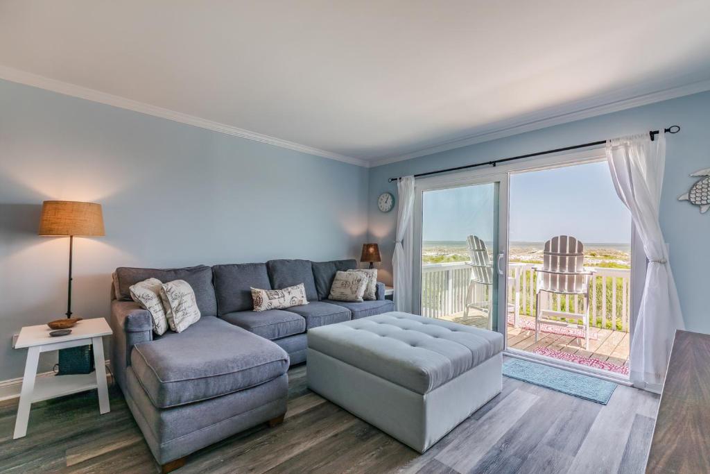 Ocean Front D-Building - POOL ACCESS AND OCEAN VIEWS!!!, Harbor Island