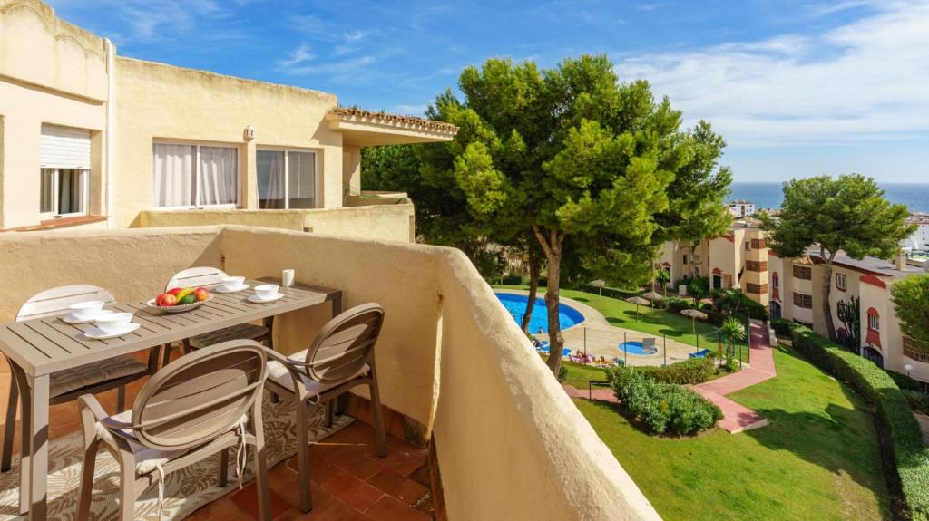 Tranquil sea view haven: 2BR with TerracePool - 2
