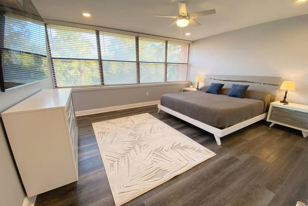 Gulf Breeze Condo w Pool Access!, Gulf Breeze