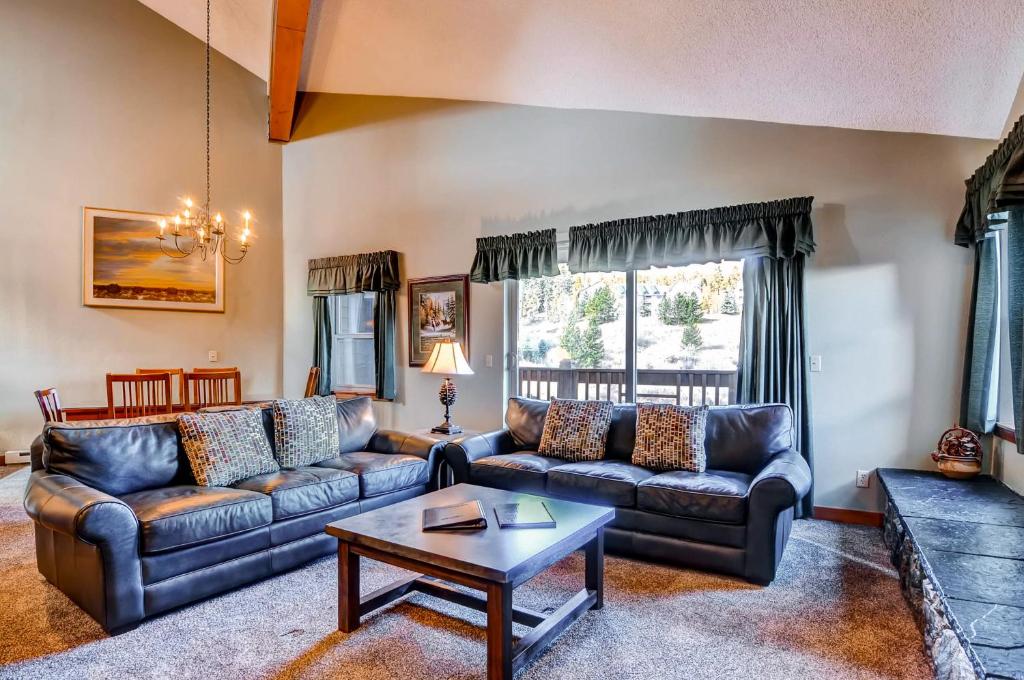 Tyra I B3D, Breckenridge