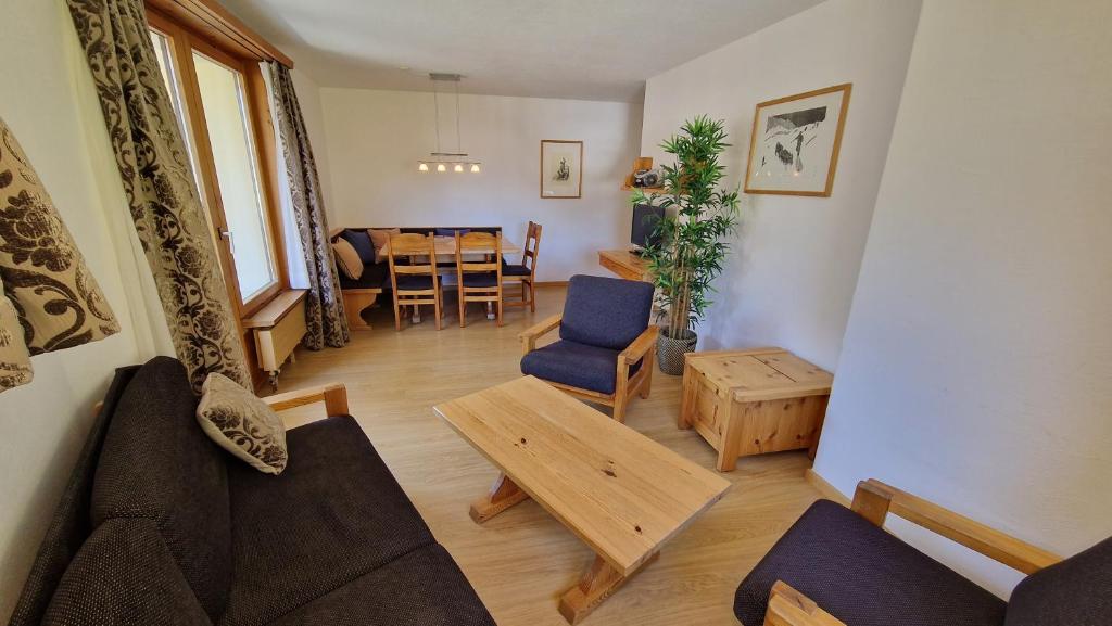 Chesa Bellaval, Haus la Vuolp 3 1 2-Zimmerwohnung - 2