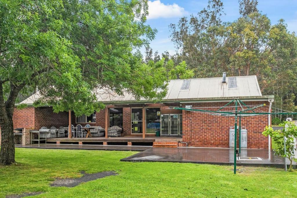 The Family Fishing Lodge