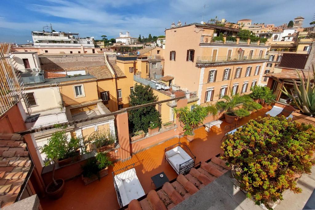 TreasureRome Spanish Steps Penthouse - 4