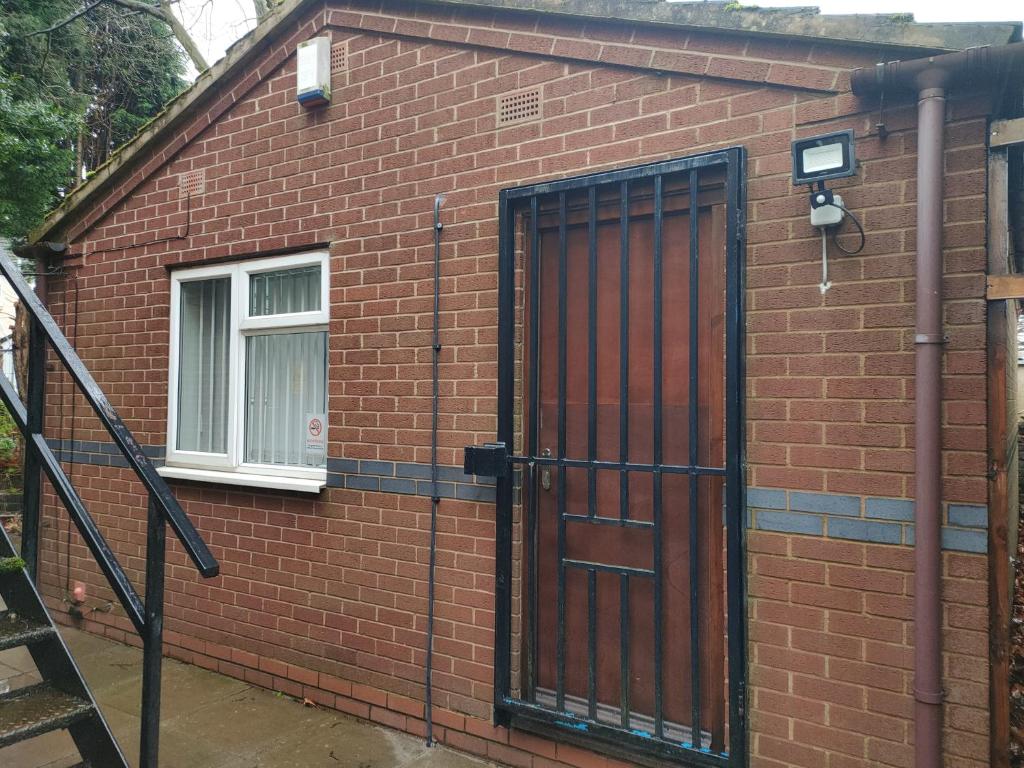 Local to Russells Hall Hospital, Brierley Hill