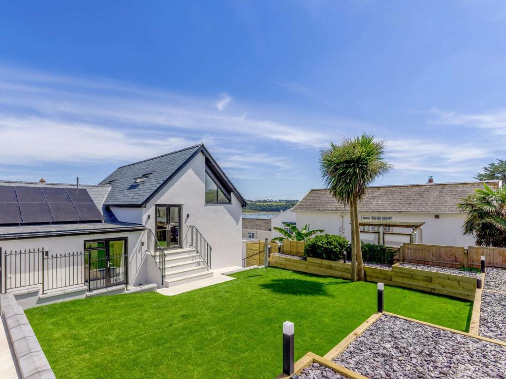 4 Bed in Appledore 87989, Appledore