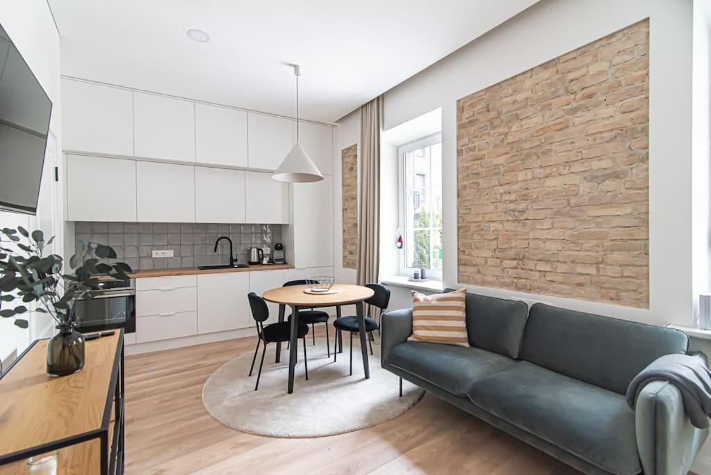 New and modern apartment in Old Town by URBAN RENT, Vilnius