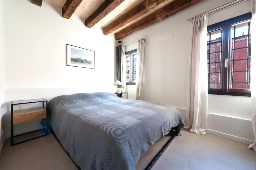 Ca' Ferrando, brand new apartment, experienced host! - 3