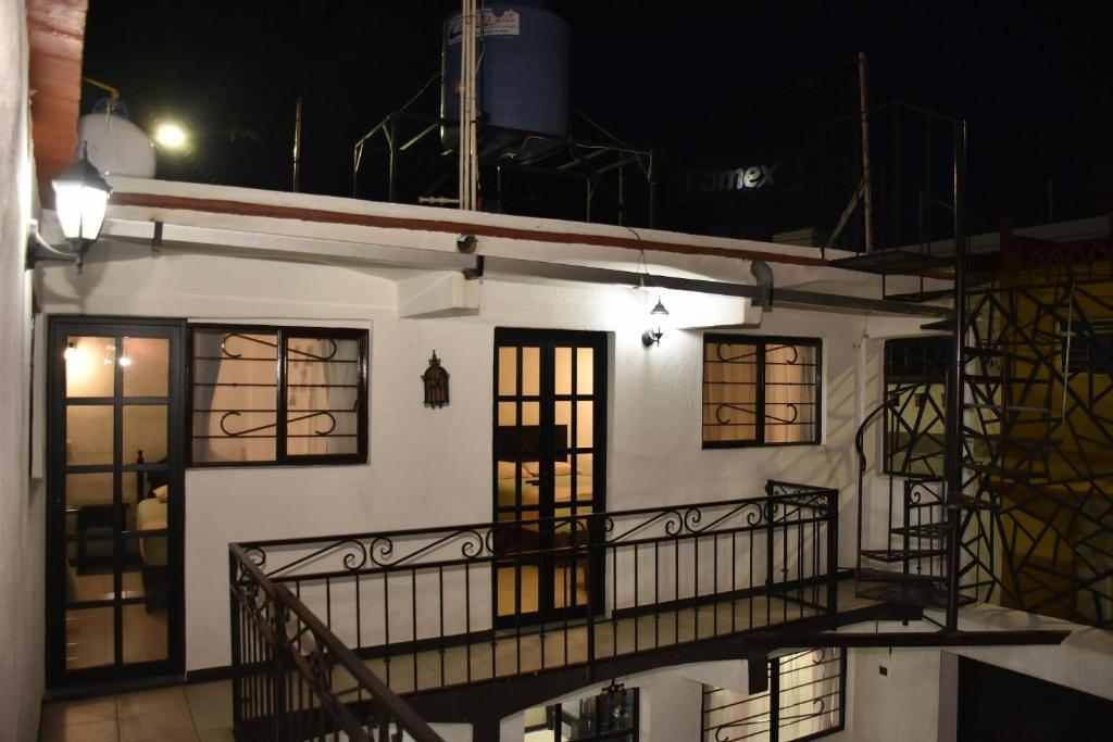 Casa Gris Alemán - 2
