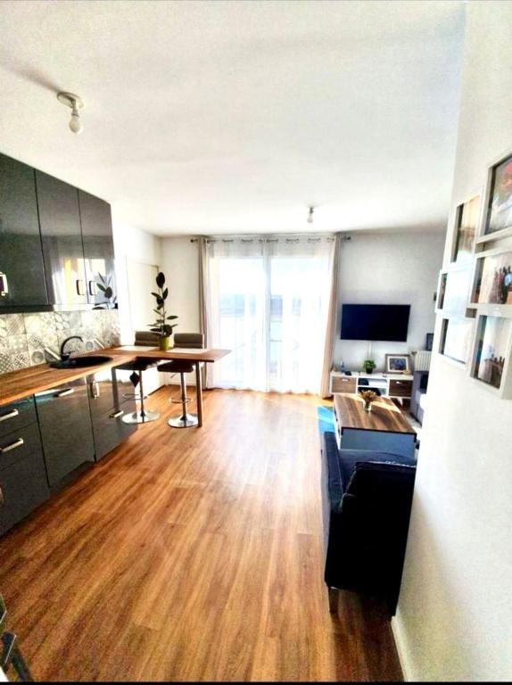 Apartment Nanterre House Apartment in Nanterre en Hauts de Seine (92)