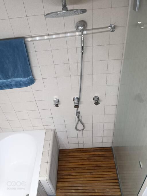 Aramis Colibri 72m2, lit king-size, baignoire duo hôte non professionnel - 3