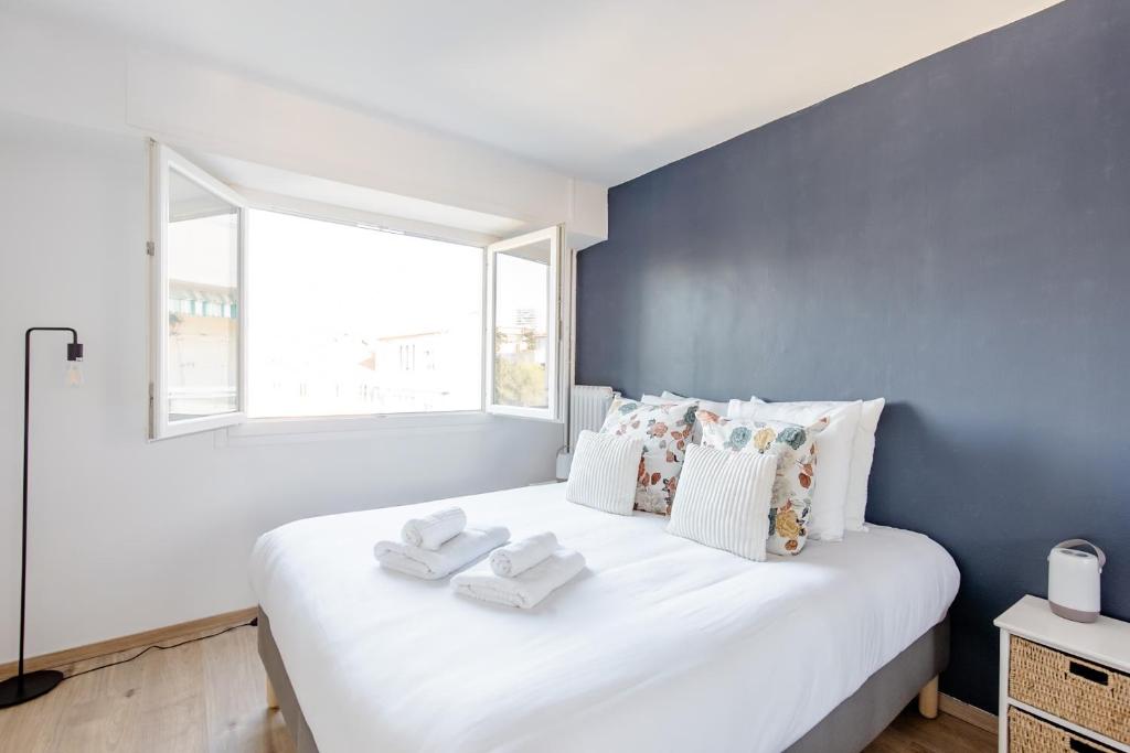Bright 2 Bed Apt in Cannes, 10 min to Palais - 4