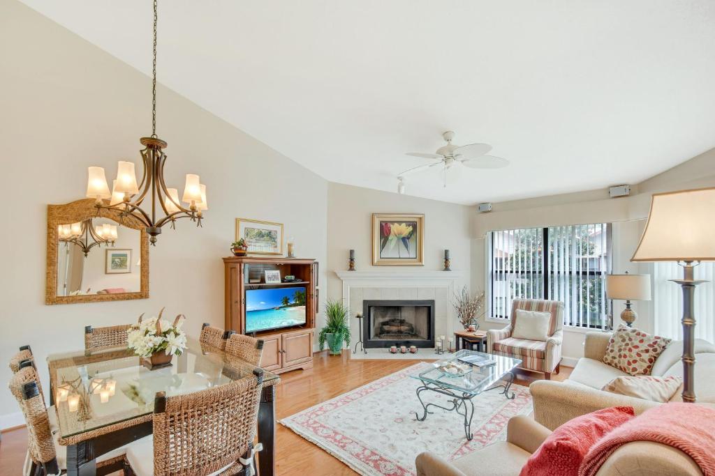 Harbour Oaks 312, Demere Park