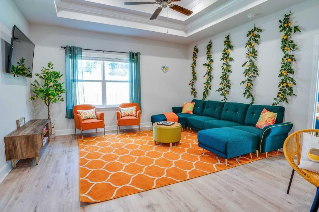 Citrus Cottage: Comfy - Hwy 10 - Peaceful Retreat, Tallahassee