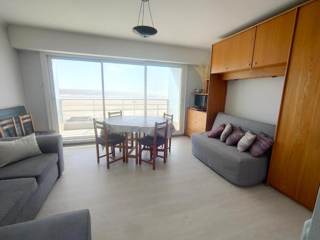 Studio Confortable pour 3 à Saint Jean de Monts, Proche Plage - FR-1-323-459 - 4