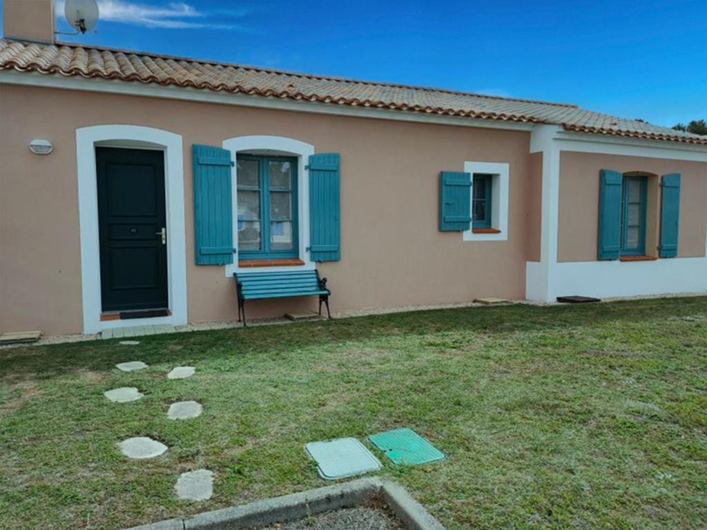 Maison 2 Chambres avec Piscine Privée à Saint Jean de Monts - FR-1-323-439 - 1