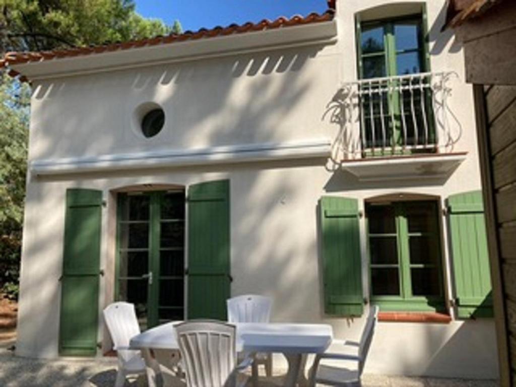 Charmante maison, 6 pers, près de la mer avec jardin - FR-1-323-440 - 2