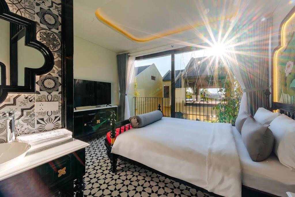 Lotus Villa Hoi An – 4 Bedrooms – river view – private pool