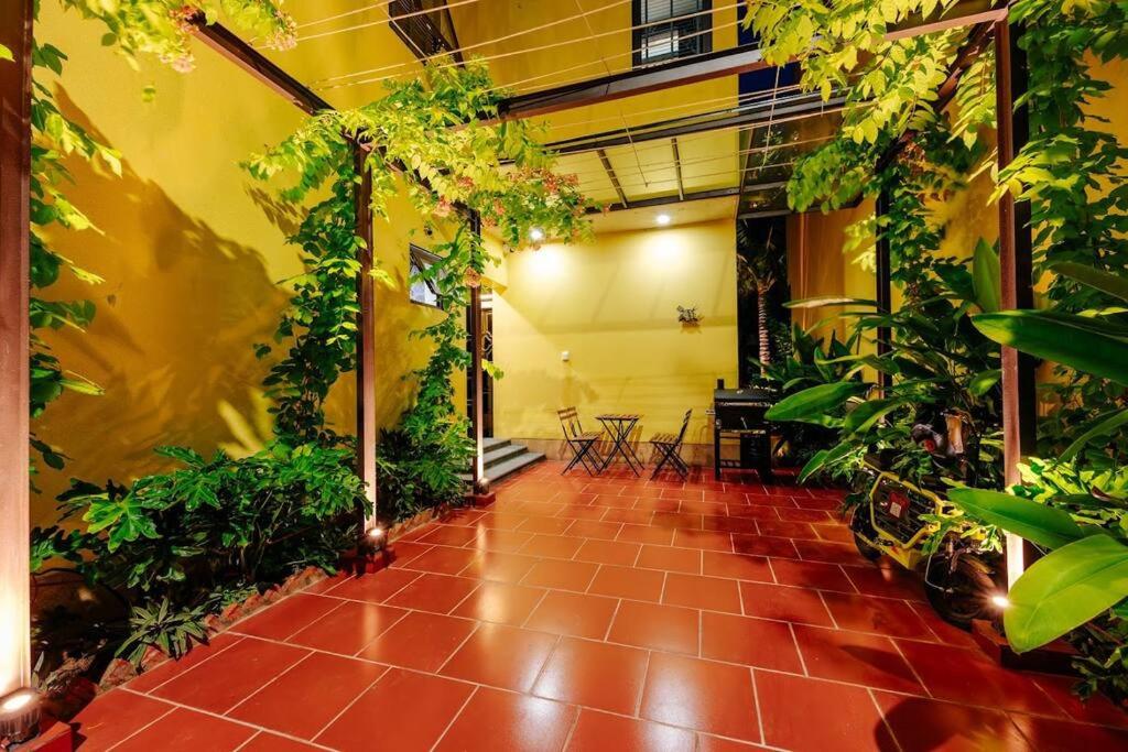Lotus Villa Hoi An – 4 Bedrooms – river view – private pool