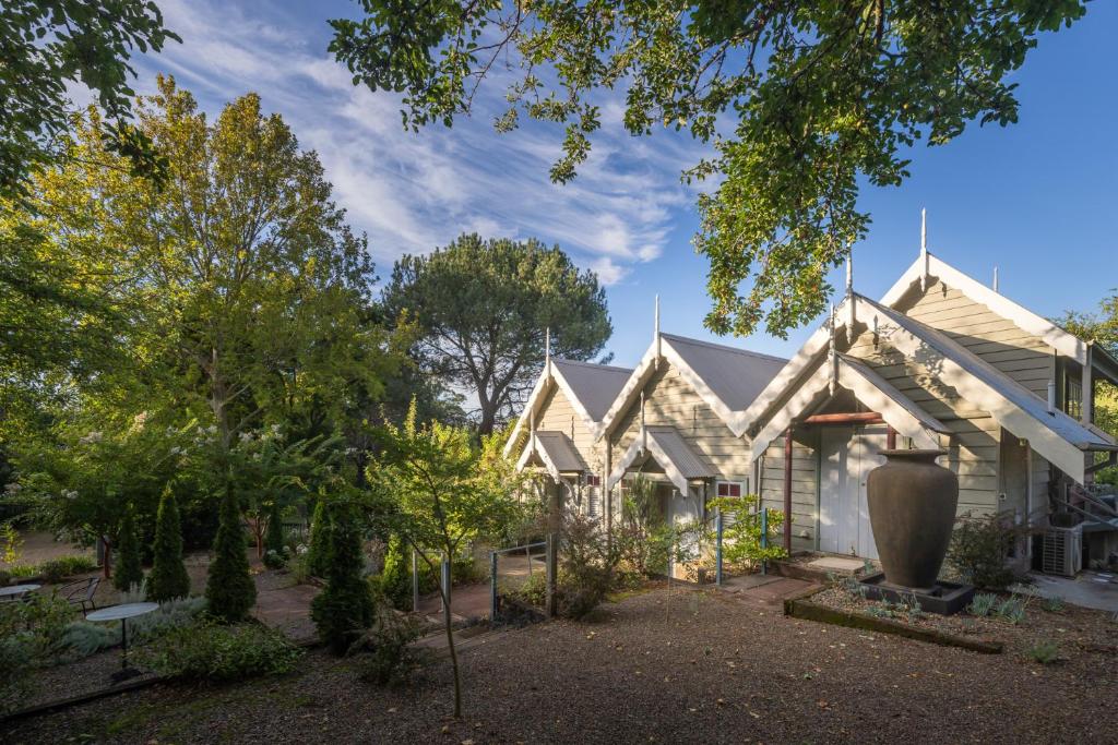 Velvet Pear Cottage