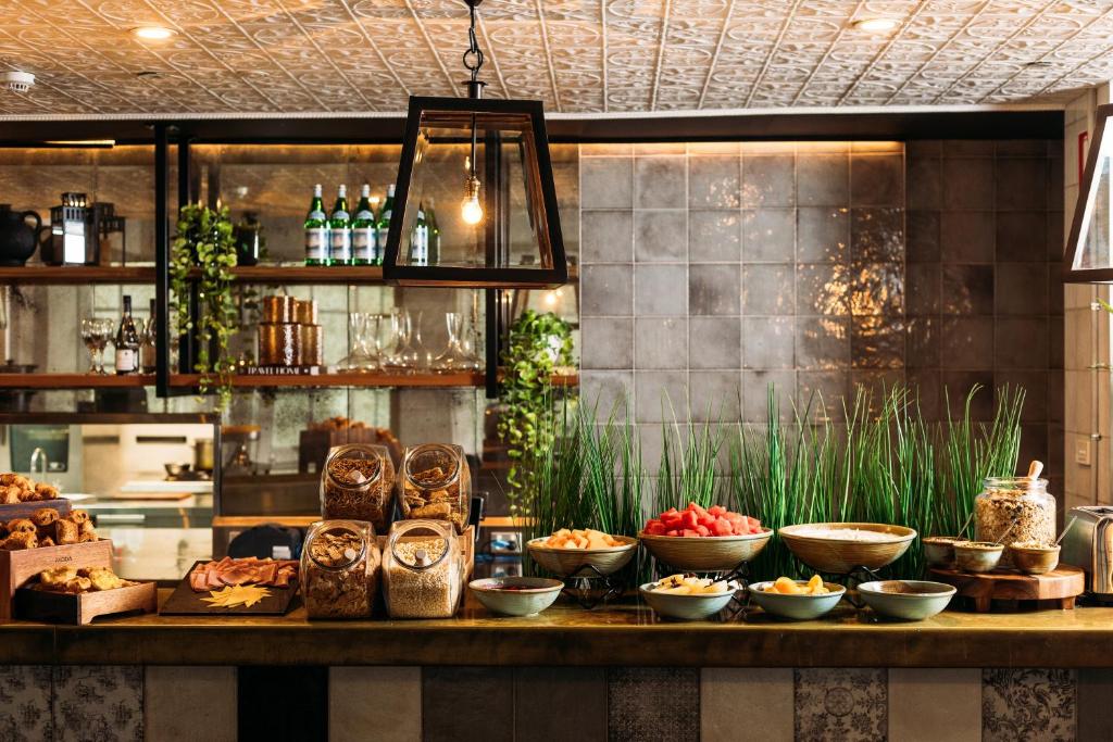 อาหารและเครื่องดื่ม