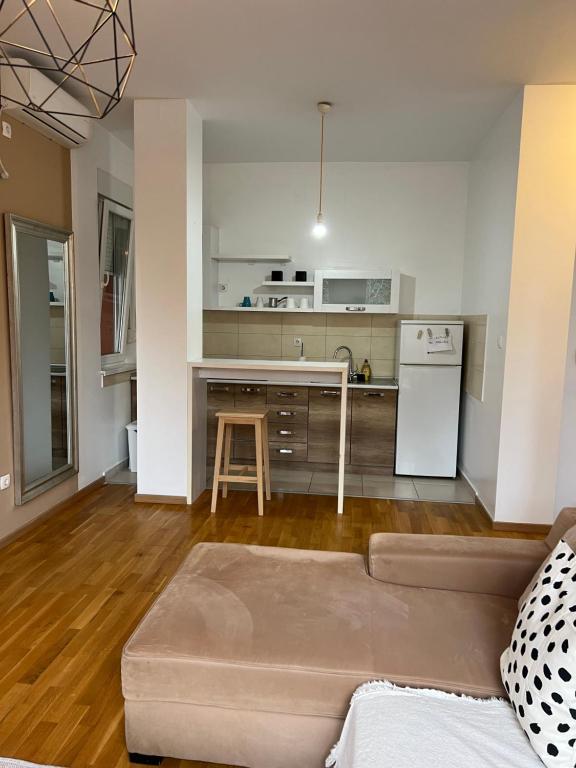 Sleep-Enjoy Apartment - 3