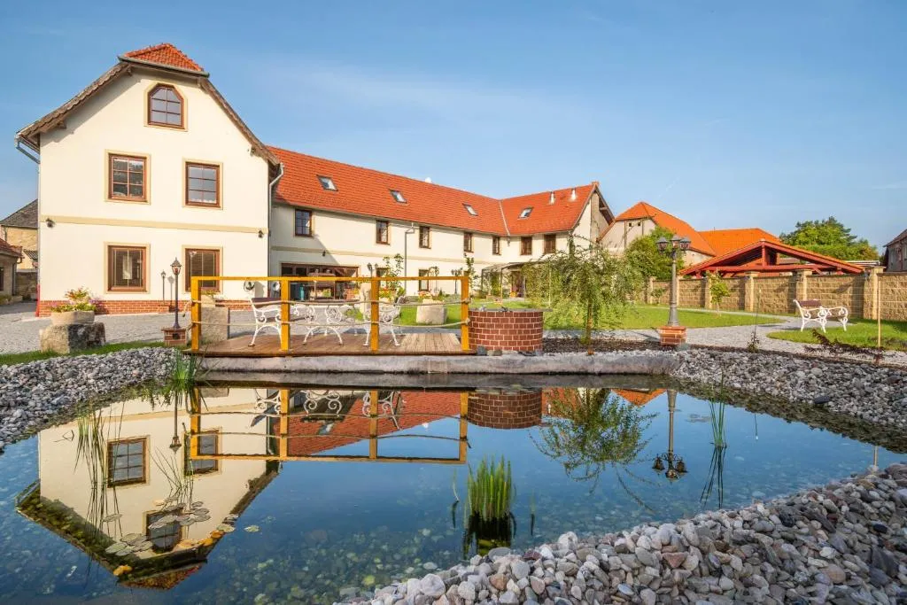 Kokořín Apartments, hotel in Kokořín