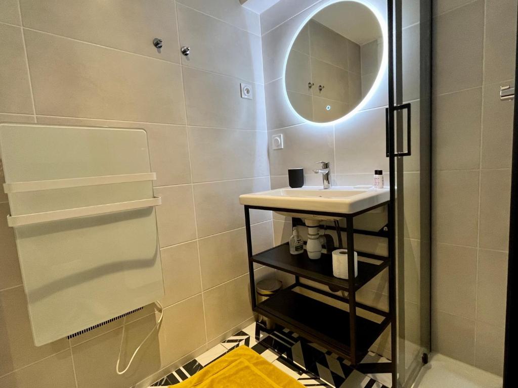Suite Titouan - Appartement 2 personnes - Check in h24 & Wifi - 2