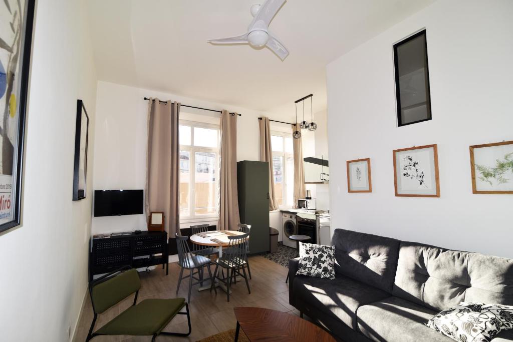 Charming studio very central and calm, Cannes