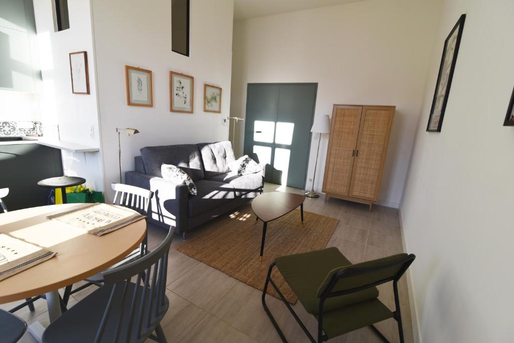 Charming studio very central and calm - 5