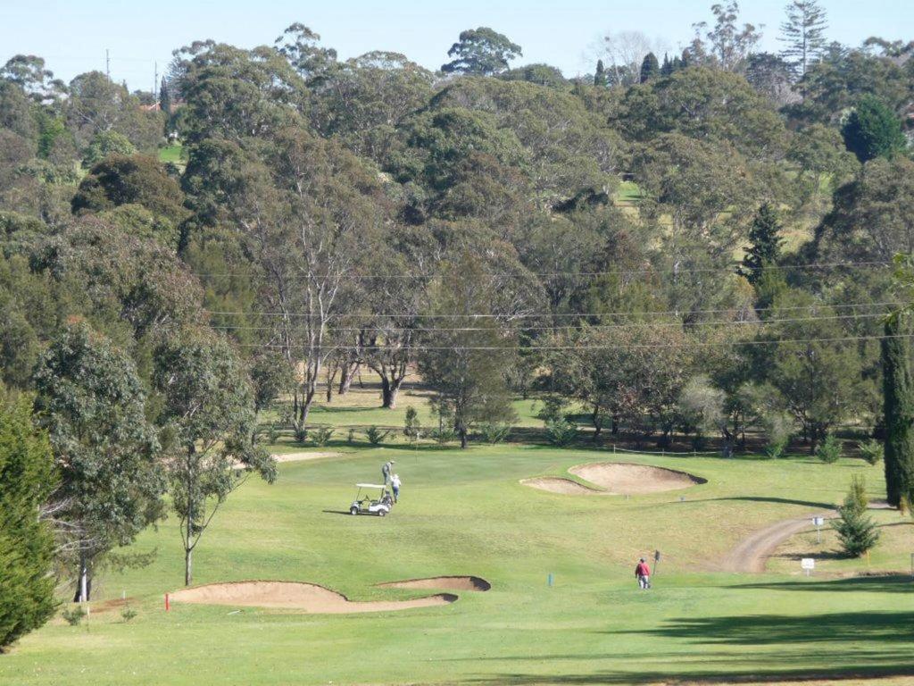 City Golf Club Motel photo