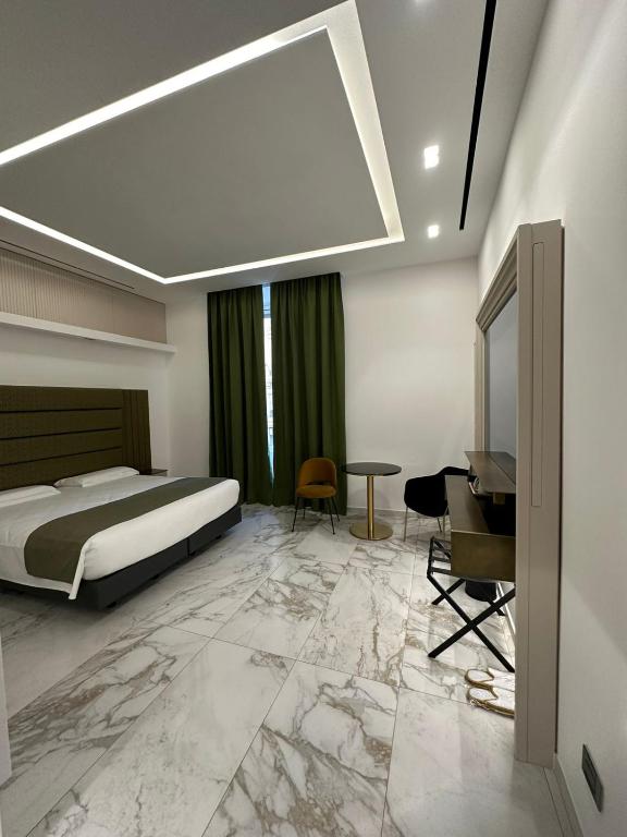 Rome Maison Tritone Additional