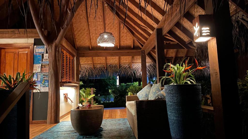 Etu Moana Beach Villas - Adults Only フロント・ロビー