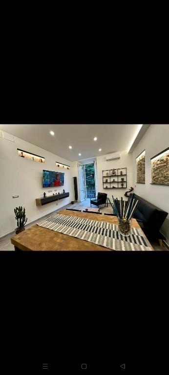 Koman House - 4