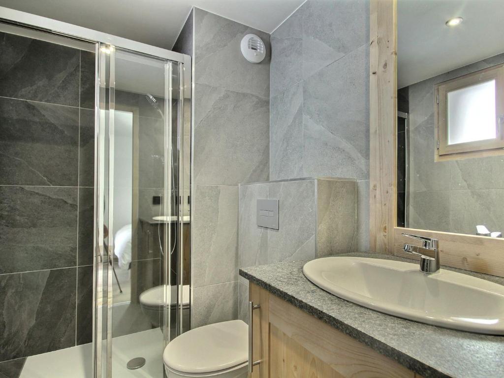 Appartement neuf pour 12 personnes avec Wifi et vue sur Mont Blanc - FR-1-455-251 - 4