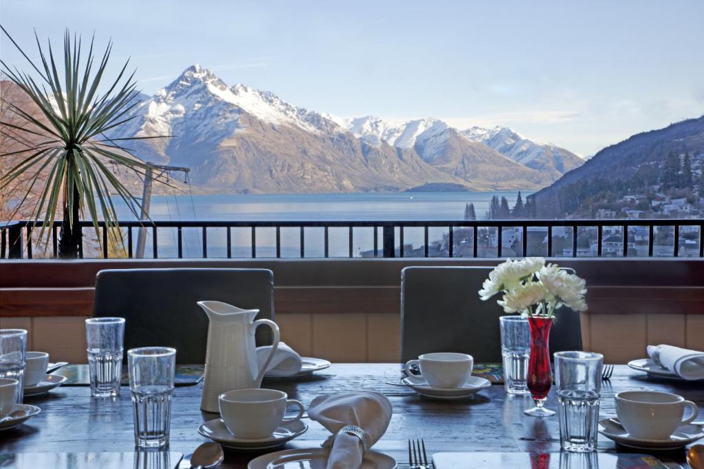 Queenstown House Boutique Bed & Breakfast and Apartments, New Zealand 100 reviews, price from