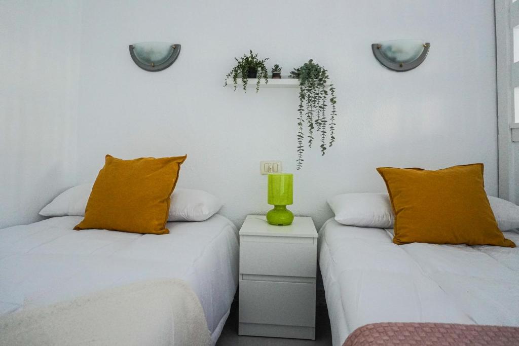 Modern Studio close to the Beach with Pool - 3