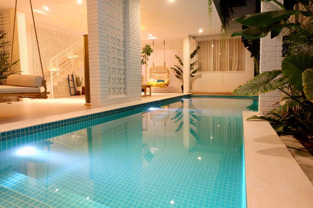 An Bang Beach Tropical villa- Crystal pool