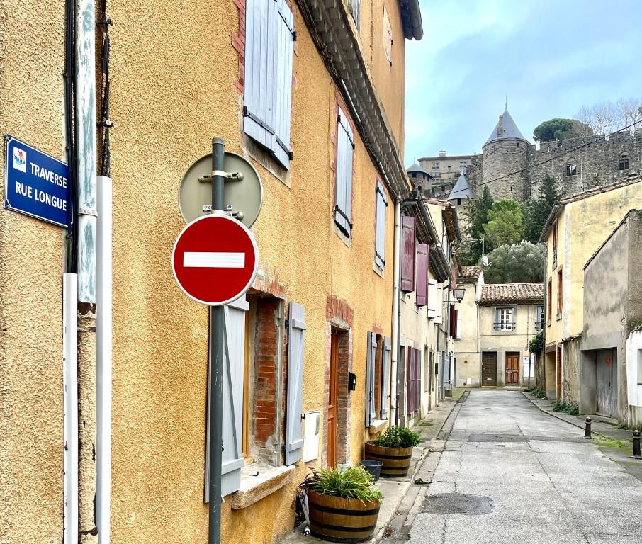 La Traverse - au pied de la Cité Médiévale - Clim et terrasse - 4
