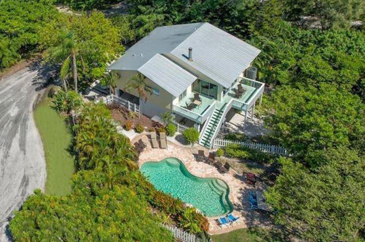 Hammock Dreams, Anna Maria