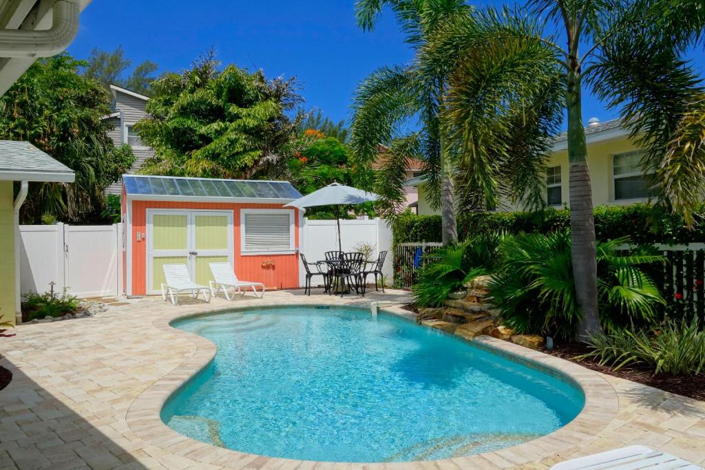 Turtle Crawl, Anna Maria