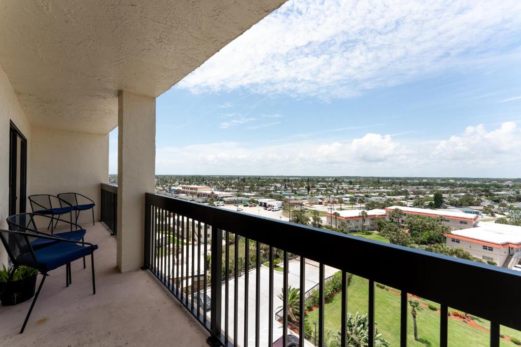 Beach views with top complex amenities and covered parking!, Ormond Beach
