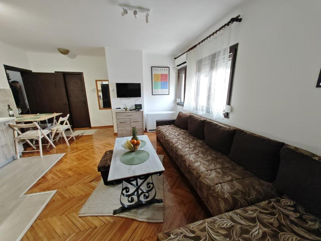 Apartman 25 - 2