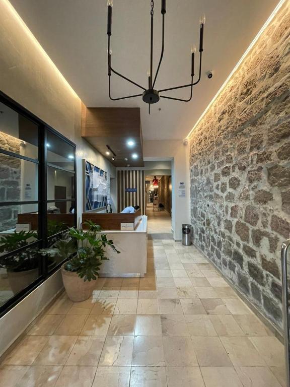 フロント・ロビー