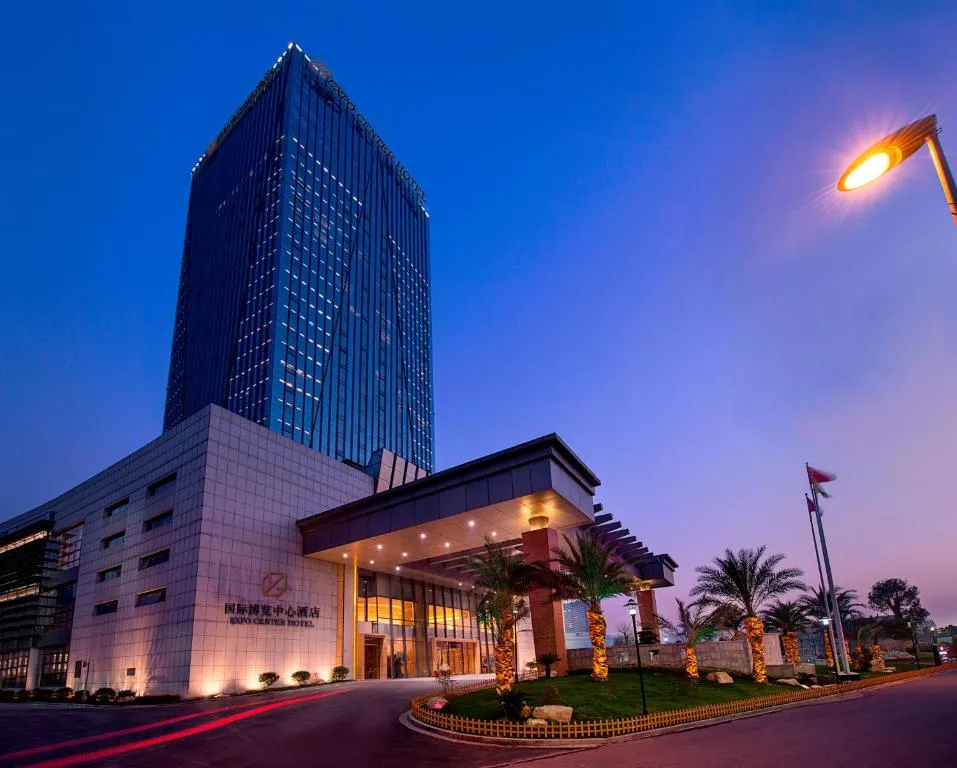 Expo Center Hotel - Free Shuttle Bus & Late Check-out, hotel in Yiwu