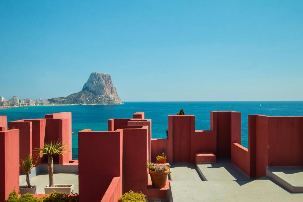 Apartamento Muralla Roja - PlusHolidays - 2
